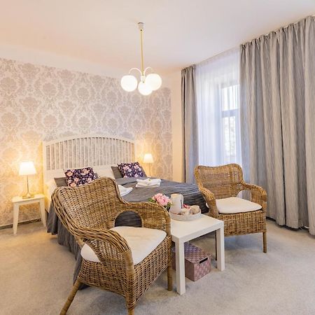 Hotel Amadeus Czeskie Budziejowice Zewnętrze zdjęcie